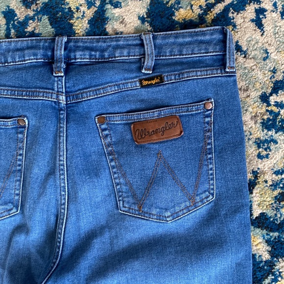 Wrangler High Rise Trouser Boot - Picture 8 of 10